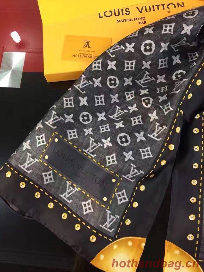 Louis Vuitton Scarf LVS00137